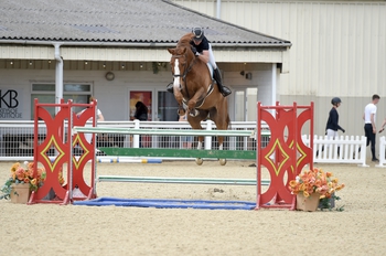 Tim Davies wins the Connolly’s RED MILLS Senior Newcomers Second Round at Keysoe
